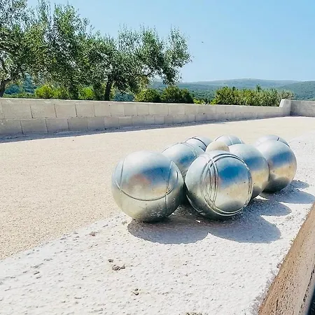 Luisa - 2 Haeuser, 6 Schlafzimmer Insel Brac - Pool, Grill, Kamin, Tischtennis, Boccia * Pučišća